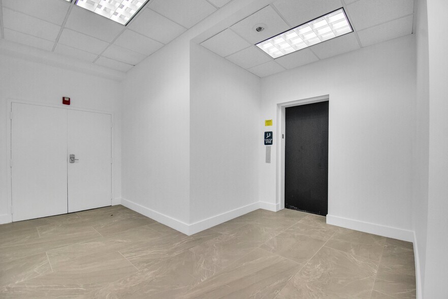 More Photos Of 3390 Kori Rd, Jacksonville Medical For Sale