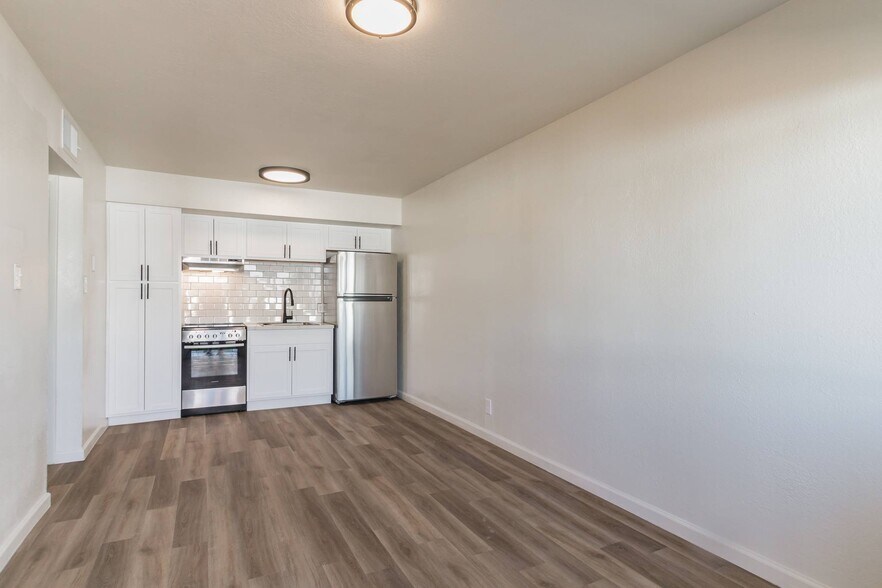 More Photos Of 14001-14007 N Primrose St, El Mirage Apartments For Sale