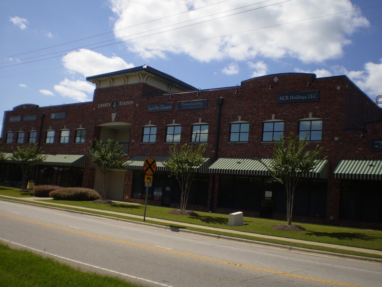 More Photos Of 501 N Salem St, Apex Storefront Retail Office For Sale