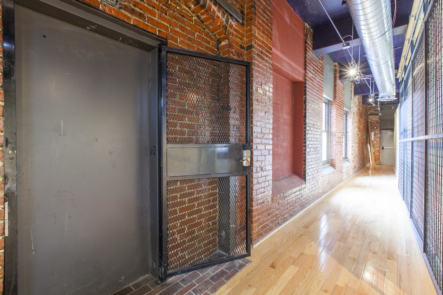 More Photos Of 4946-4950 Parkside Ave, Philadelphia Loft Creative Space For Lease