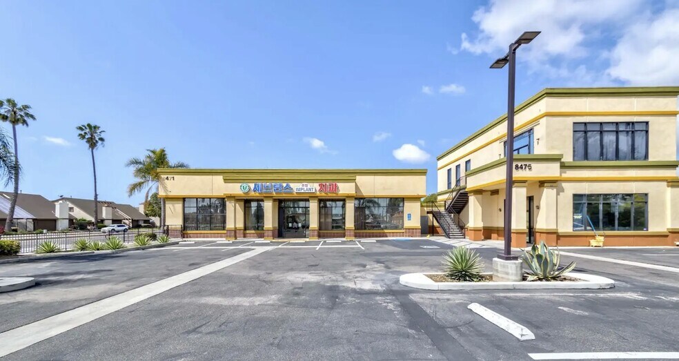More Photos Of 8471 Garden Grove Blvd, Garden Grove Medical For Sale