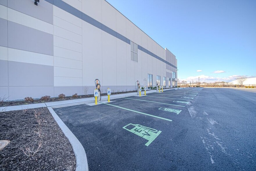 More Photos Of 30 Cross St, Bogota Industrial For Sale