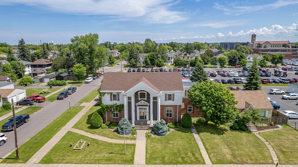 More Photos Of 1304 Hammond Ave, Superior Apartments For Sale