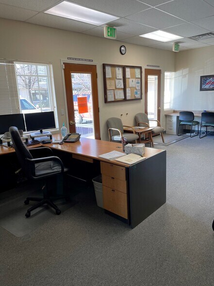 More Photos Of 1817 Stewart St, Carson City Office For Sale