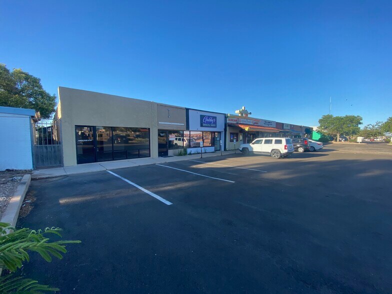 More Photos Of 1157-1197 E Fry Blvd, Sierra Vista Storefront For Lease
