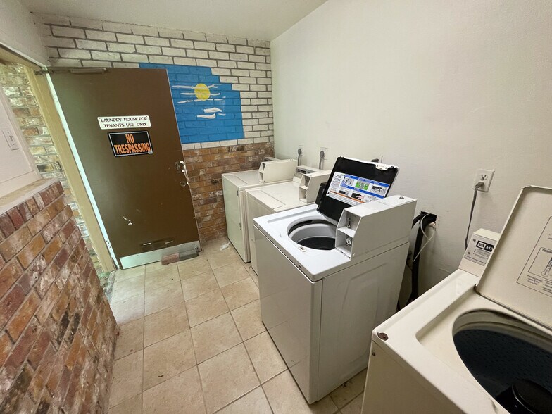 More Photos Of 704 Cline St, Huntsville Apartments For Sale