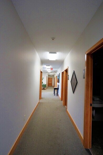 More Photos Of 2410 Terrace Heights Dr, Yakima Office For Lease