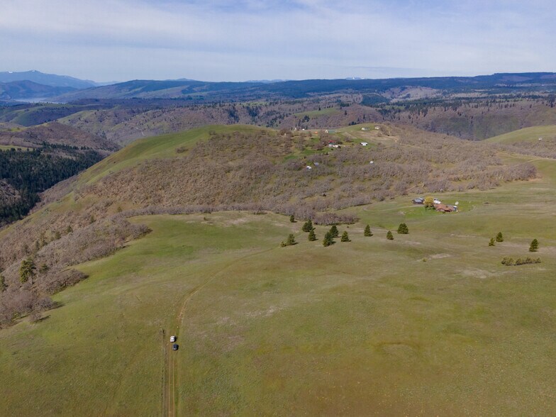 More Photos Of 60 Hartwig Road, Lyle Land For Sale