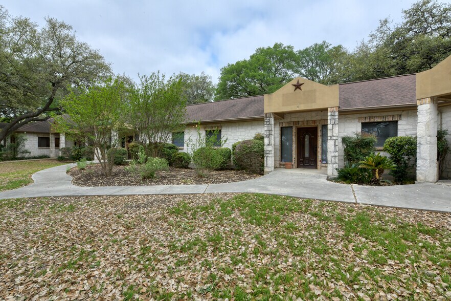 More Photos Of 19365 FM 2252, Garden Ridge Office For Lease