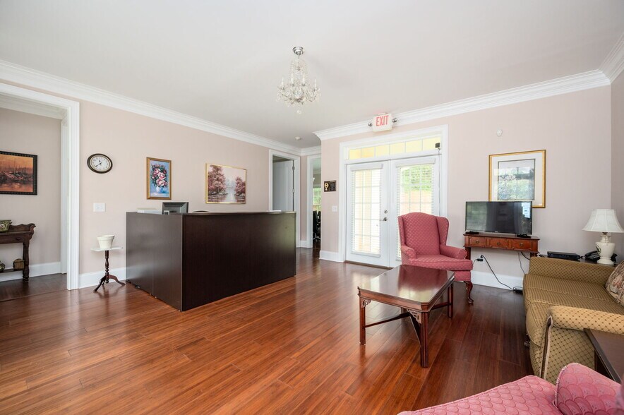 More Photos Of 5102 Covington Hwy, Decatur Medical For Sale