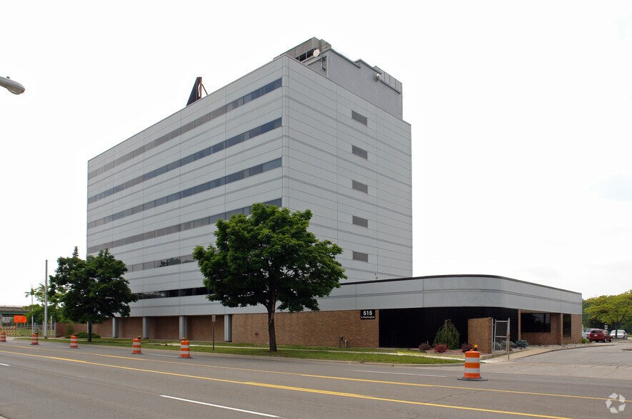 Primary Photo Of 515 N Washington Ave, Saginaw Office For Lease