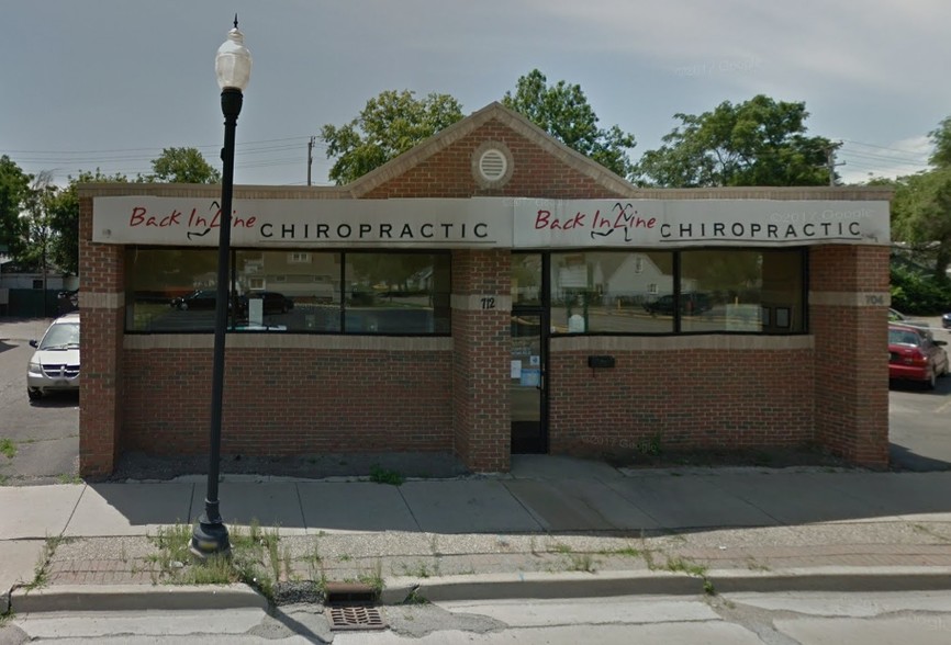 Primary Photo Of 704-712 E 9 Mile Rd, Hazel Park Medical For Lease