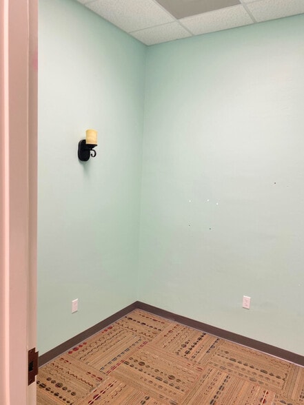More Photos Of 1217 Piper Blvd, Naples Medical For Sale