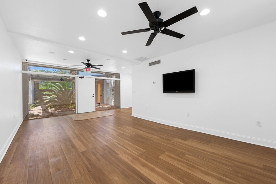 More Photos Of 100 SE 15th Ave, Fort Lauderdale Medical For Lease