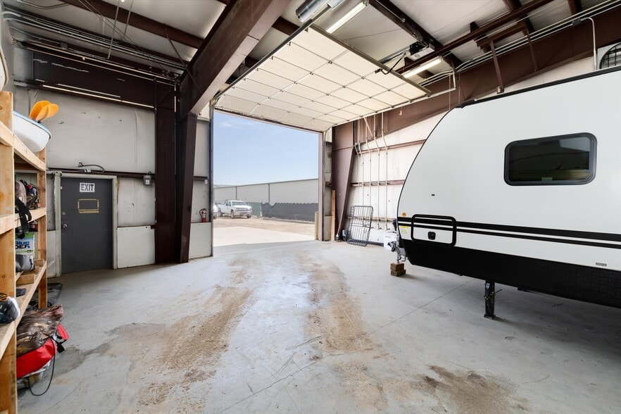 More Photos Of 14274 Longs Peak Ct, Mead Warehouse For Lease