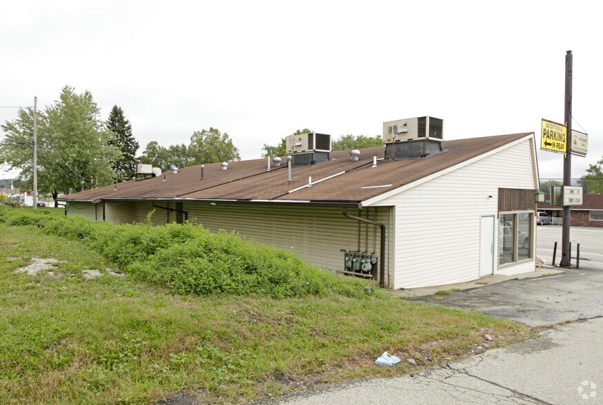 More Photos Of 3357 Pittsburgh Rd, Perryopolis Storefront For Lease