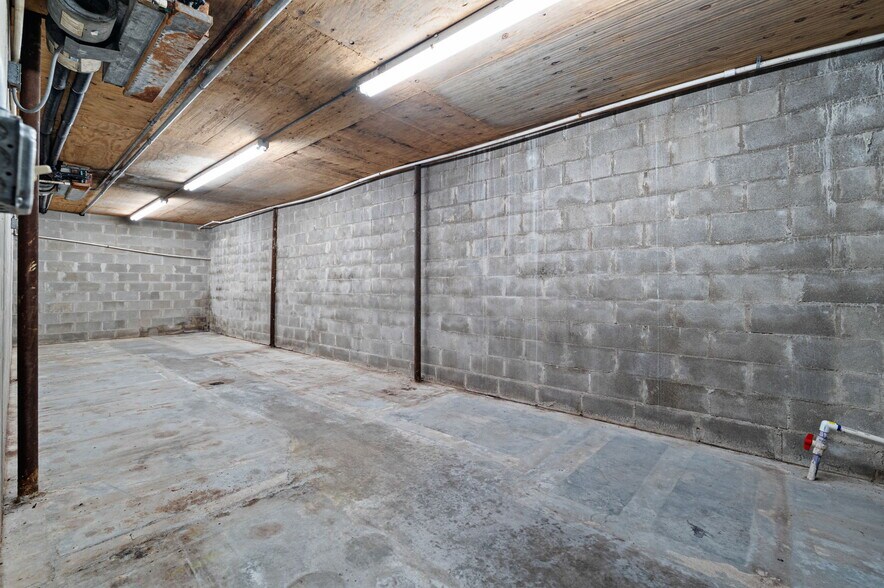 More Photos Of 2412 Usener Rd rd, Fredericksburg Winery Vineyard For Sale