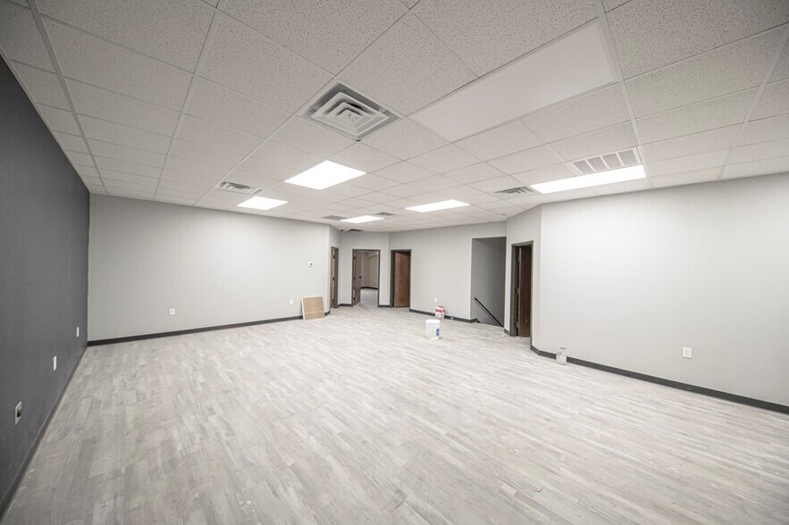 More Photos Of 16651 W Basin St, Odessa Industrial For Sale