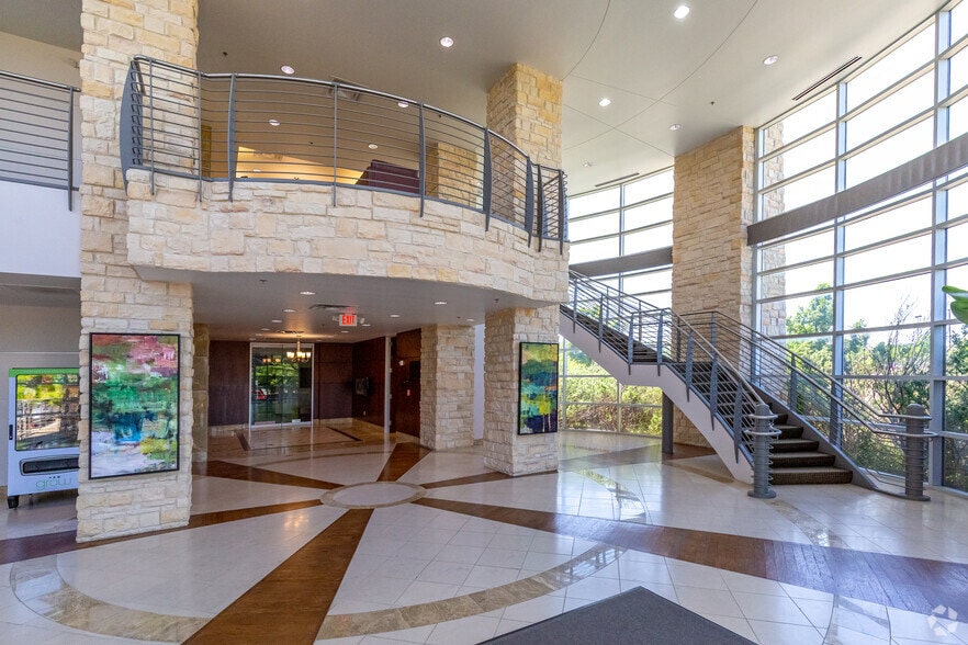 610 Uptown Blvd, Cedar Hill, TX 75104 Office For Lease