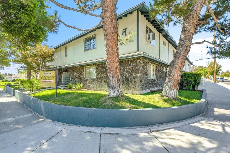More Photos Of 1799 N Hollywood Way, Burbank Apartments For Sale
