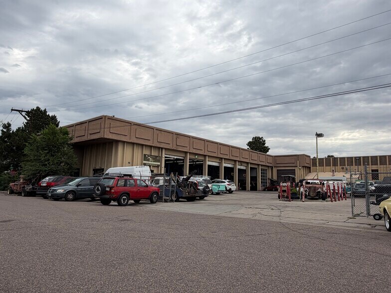 More Photos Of 640 W Tennessee Ave, Denver Light Distribution For Sale