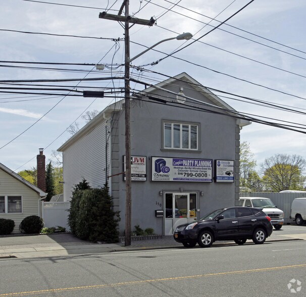 More Photos Of 150 Jerusalem Ave, Massapequa Office For Sale
