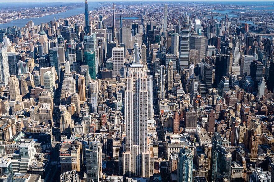 More Photos Of 350 Fifth Ave, New York Office For Lease