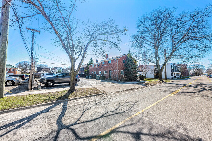 More Photos Of 795 S Adams Rd, Birmingham Apartments For Sale