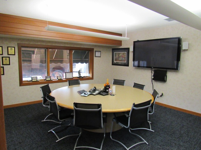 More Photos Of 454 County Rd V V, Somerset Manufacturing For Sale
