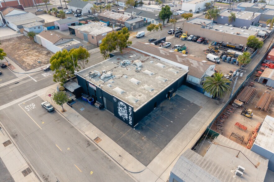 More Photos Of 2702 Saint Louis Ave, Signal Hill Warehouse For Lease
