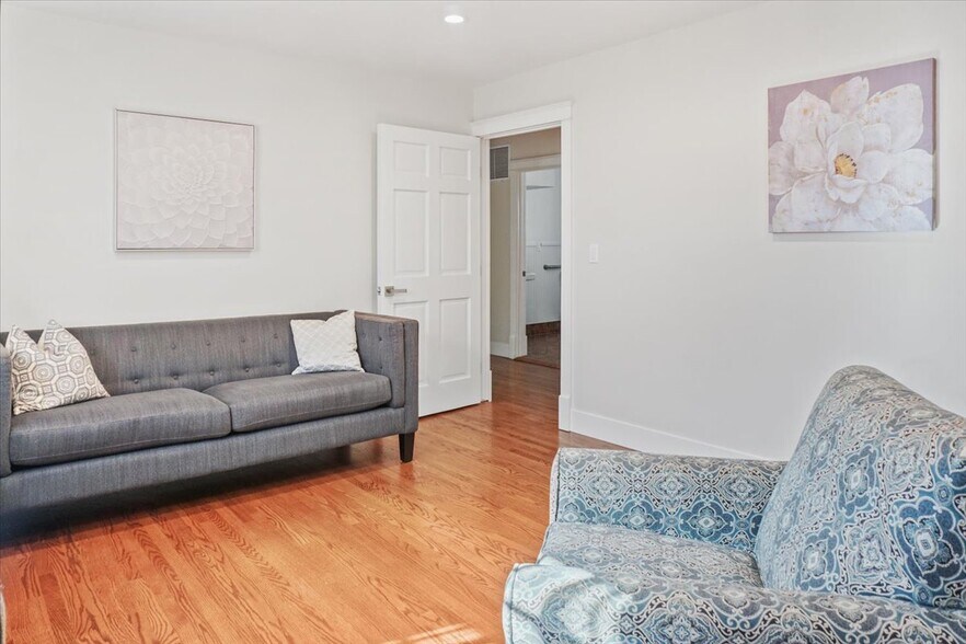 More Photos Of 1191 E Walnut St, Pasadena Office Residential For Sale