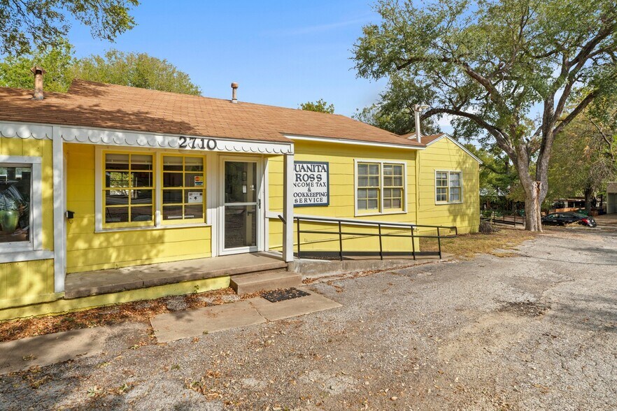 More Photos Of 2710 Manor Rd, Austin Office For Sale
