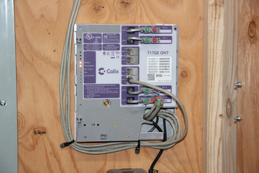 More Photos Of 446 S Main St, Winner General Retail For Sale