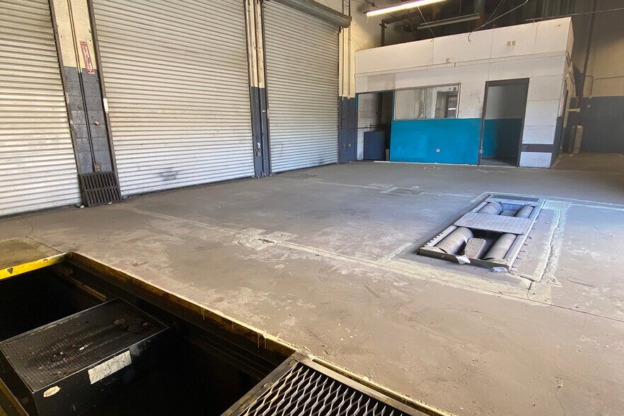 More Photos Of 463 W Foothill Blvd, Rialto Auto Repair For Sale