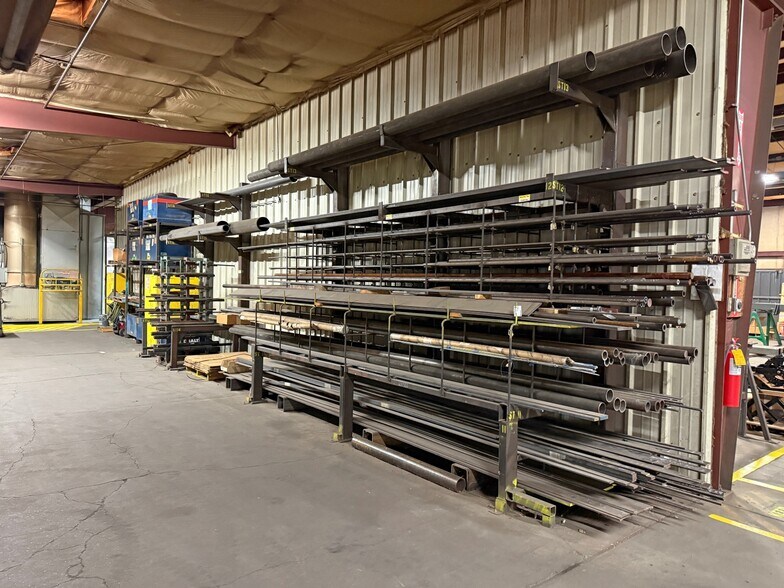 More Photos Of 2120 4th Ave, Holdrege Industrial For Sale