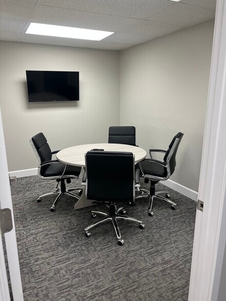 More Photos Of 11166 Huron St, Northglenn Loft Creative Space For Sale