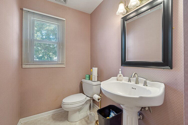 More Photos Of 30 Brant Ave, Clark Office For Sale