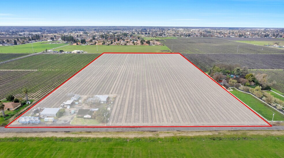 More Photos Of 11337 S Amber Ave, Selma Land For Sale