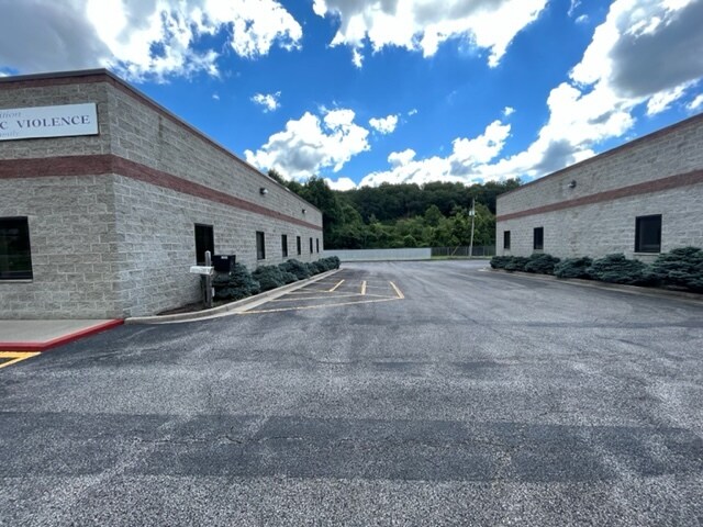 More Photos Of 5000 Elk River Rd S, Elkview Unknown For Lease