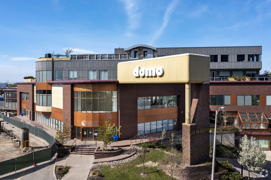 More Photos Of 20 De Boers Dr, Toronto Office For Lease