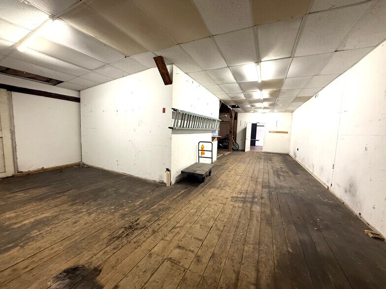 More Photos Of 27 Huckins Rd, Epsom Service For Lease