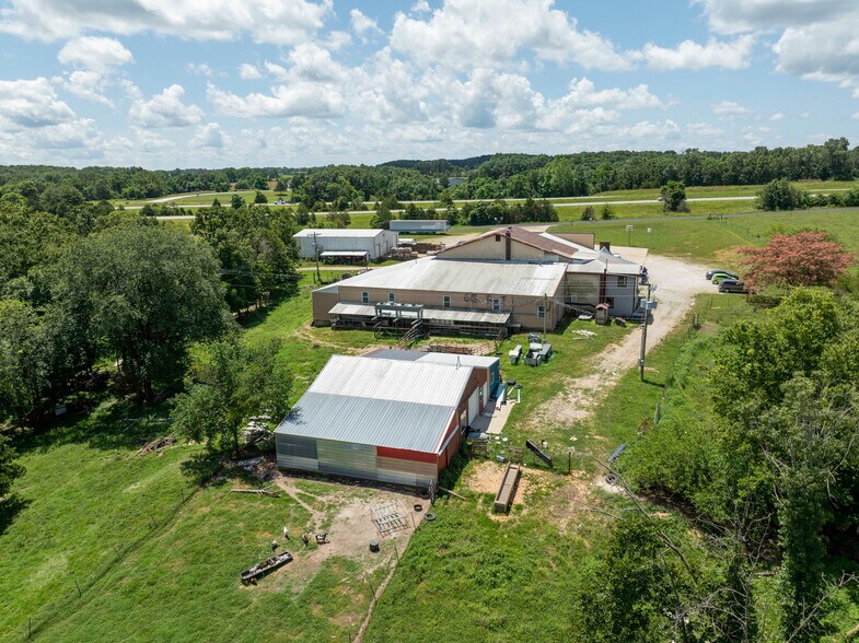 More Photos Of 6839 Outer Rd, Mountain Grove Supermarket For Sale