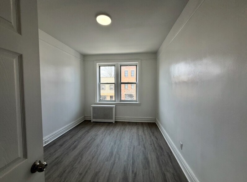 More Photos Of 872 Broadway, Bayonne Office For Sale