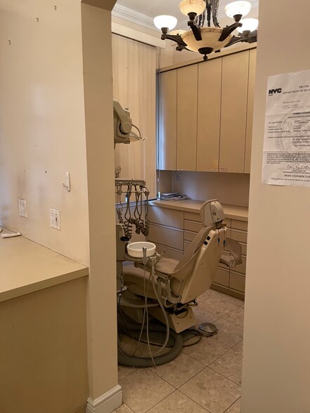 More Photos Of 105-113 W 86th St, New York Apartments For Sale