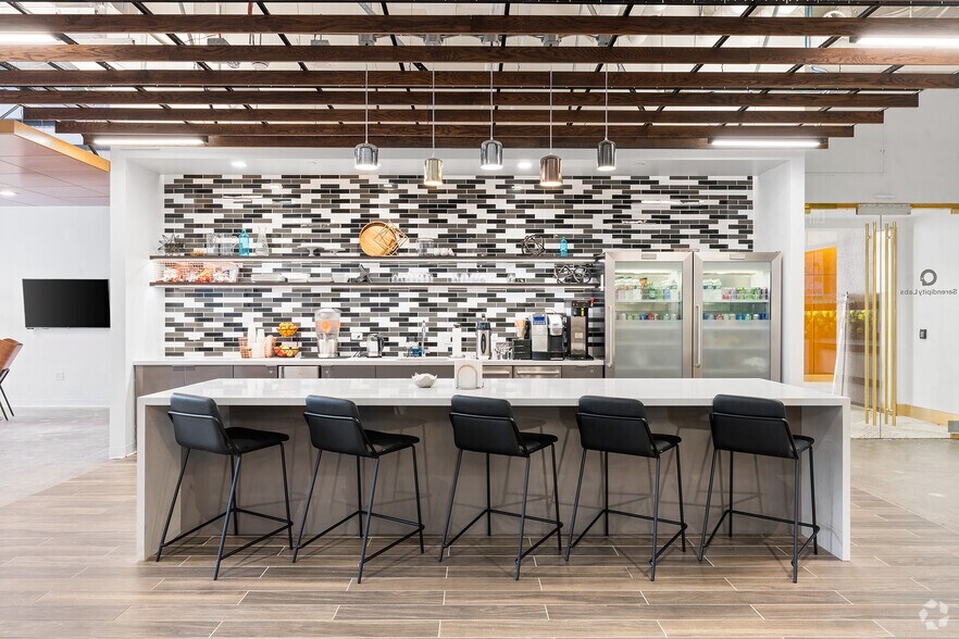 More Photos Of 44 S Broadway, White Plains Coworking Space