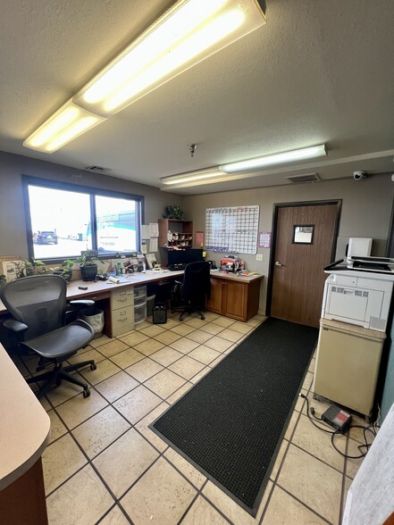 More Photos Of 1519 Pittman Ave, Sparks Service For Lease