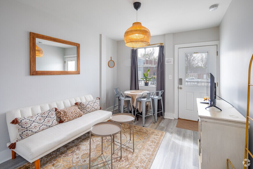 More Photos Of 415 Humphreys St, Nashville Apartments For Sale