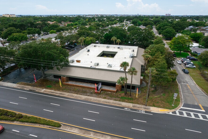 More Photos Of 5666 Seminole Blvd, Seminole Office For Sale
