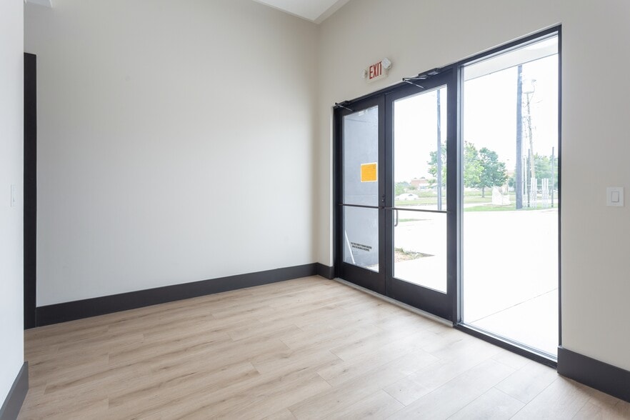 More Photos Of 2703 N Mason Rd, Katy Medical For Sale