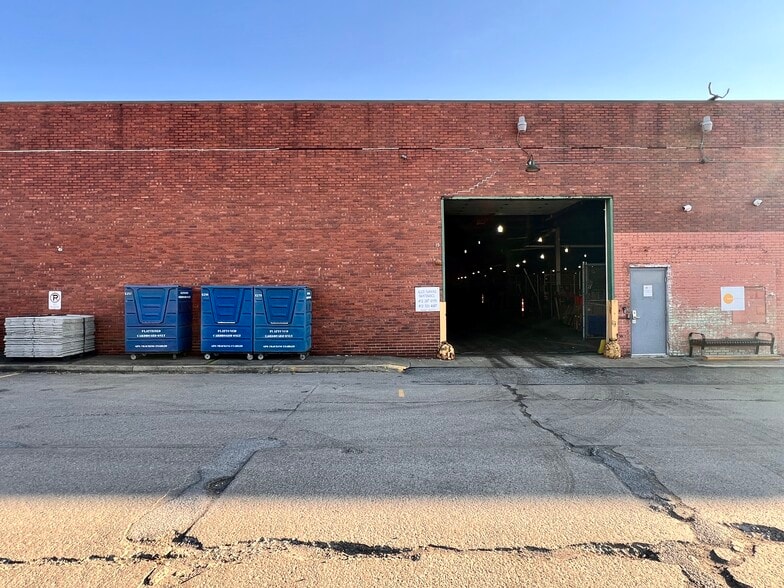 More Photos Of 1700 Island Ave, Pittsburgh Warehouse For Lease